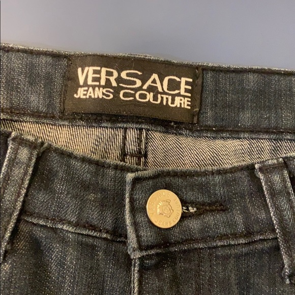 Vintage Versace Jeans Couture - Picture 2 of 4